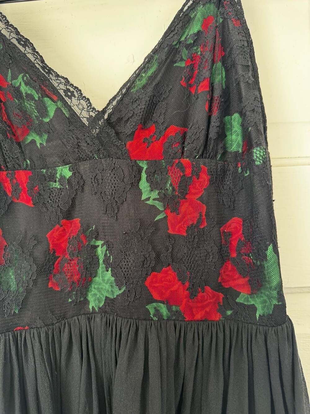 Vintage 90s Betsey Johnson Evening Slip Silk Lace Roses Dress Black & Red 0 - Picture 6 of 9